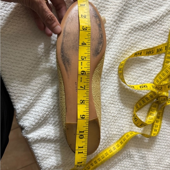 Salvatore Ferragamo Women's Tan Flats - Picture 16 of 16